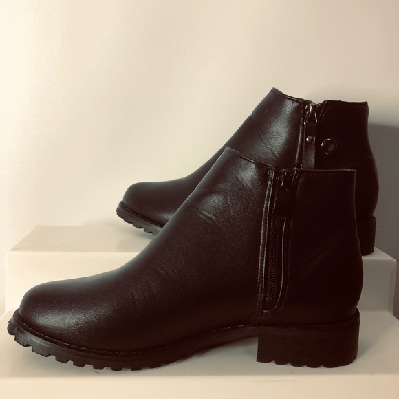 Stilla Brand New Black Boots NWOT - Picture 7 of 12